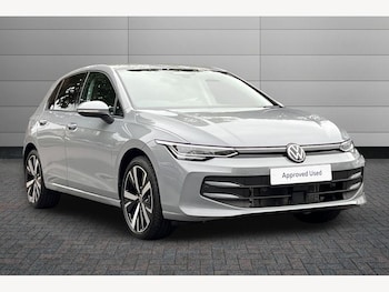 Used Volkswagen Golf 2025 for sale - 77110324: Photo