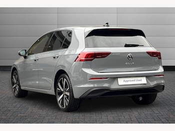 Used Volkswagen Golf 2025 for sale - 77110324: Photo