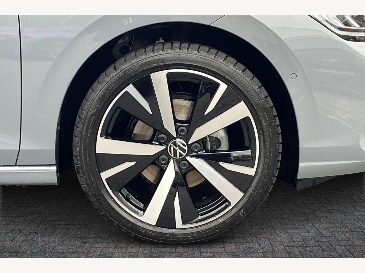 Used Volkswagen Golf 2025 for sale - 77110324: Photo 8