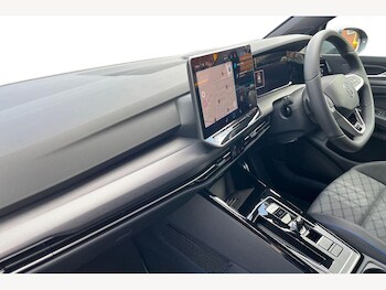 Used Volkswagen Golf 2025 for sale - 78141171: Photo