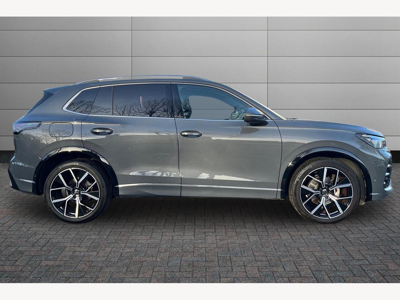 Used Volkswagen Tiguan 2024 for sale - 77018162: Photo 7