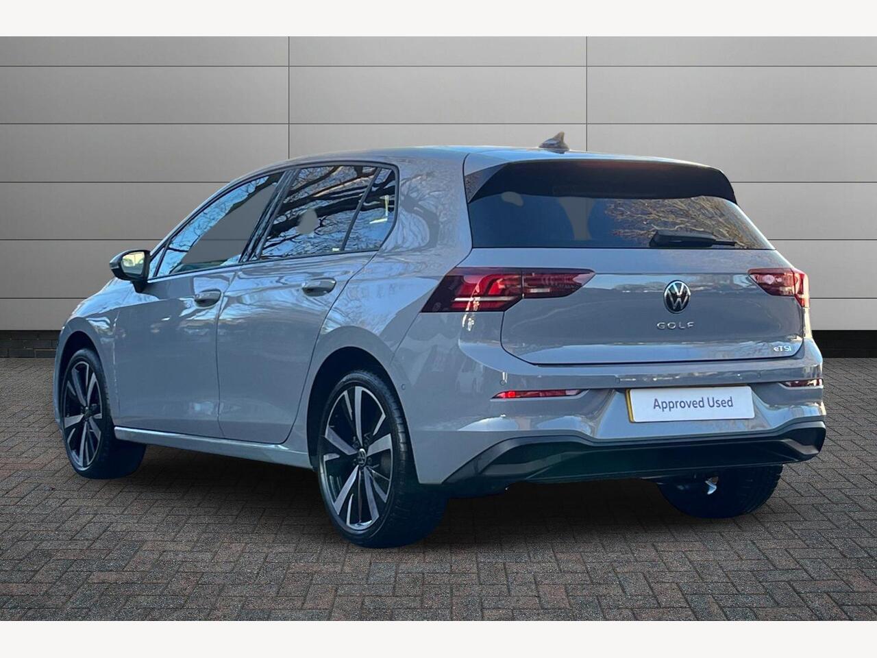 Used Volkswagen Golf 2025 for sale - 77110320: Photo 3