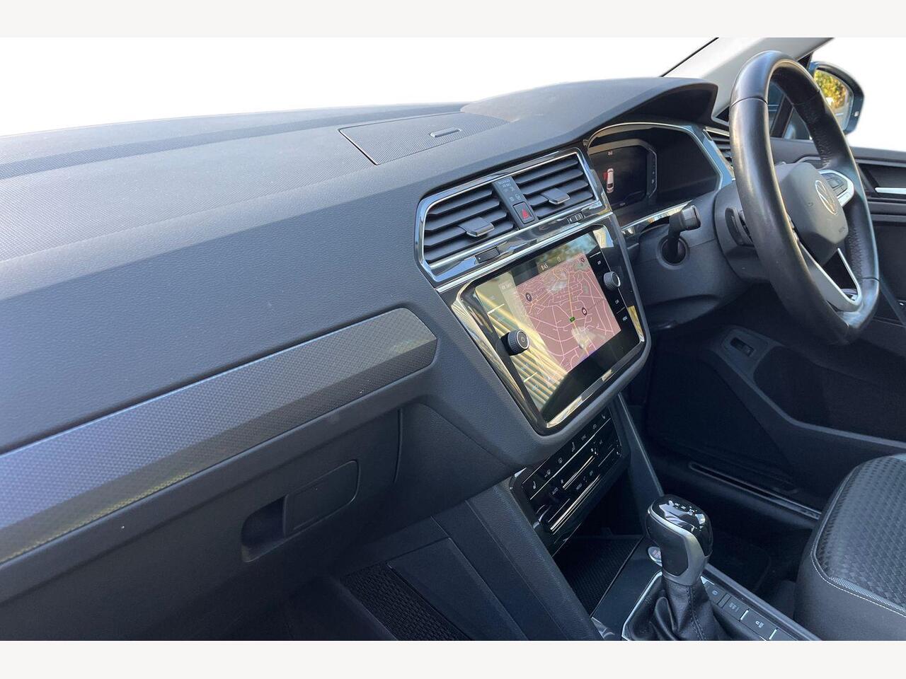 Used Volkswagen Tiguan 2021 for sale - 76681318: Photo 2