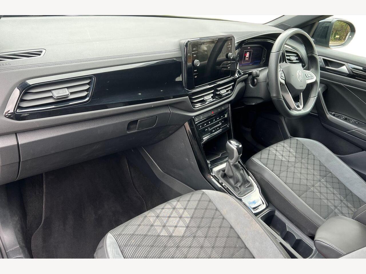 Used Volkswagen T-Roc 2025 for sale - 78135170: Photo 2