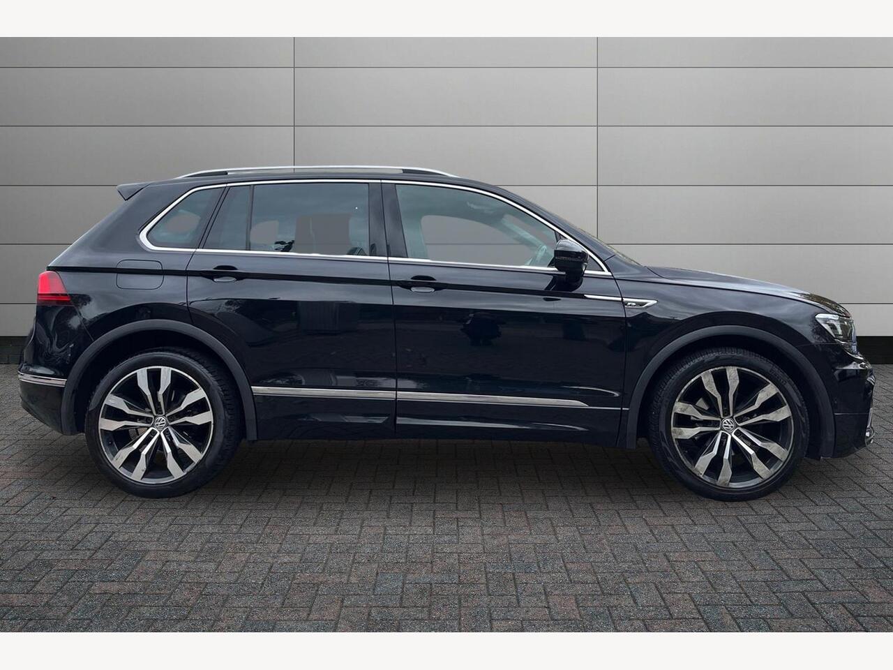 Used Volkswagen Tiguan 2019 for sale - 76703817: Photo 5