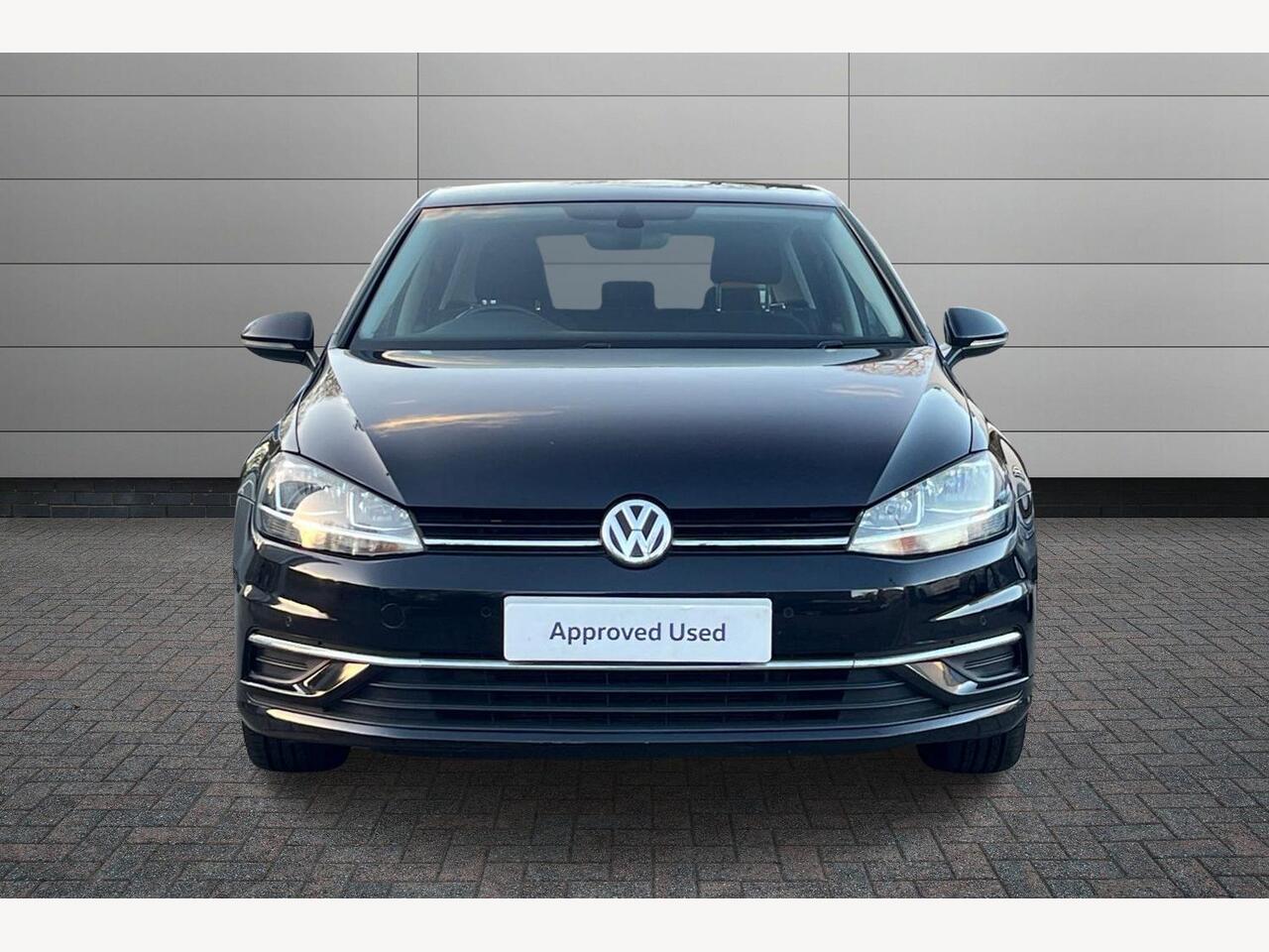 Used Volkswagen Golf 2018 for sale - 76673435: Photo 9
