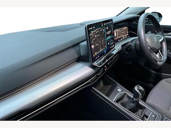 Used Volkswagen Golf 2024 for sale - 77346652: Photo