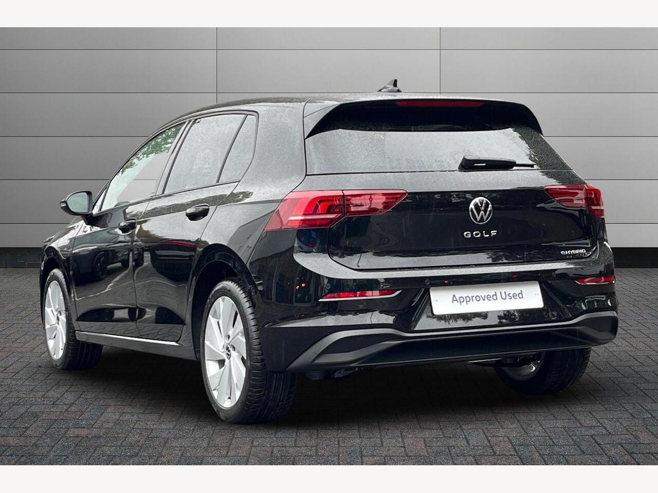 Used Volkswagen Golf 2025 for sale - 76678616: Photo 3