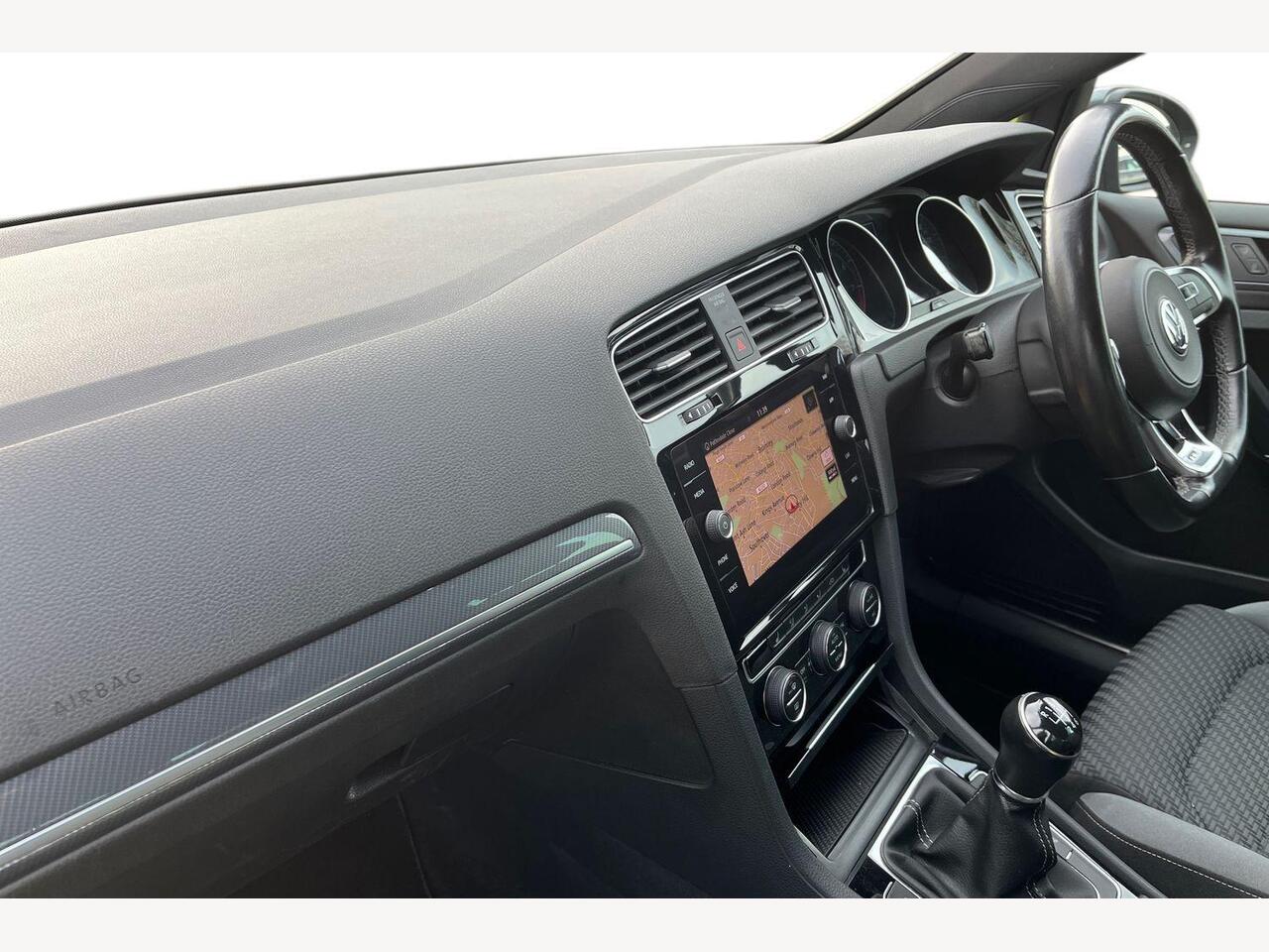 Used Volkswagen Golf 2020 for sale - 76867184: Photo 2