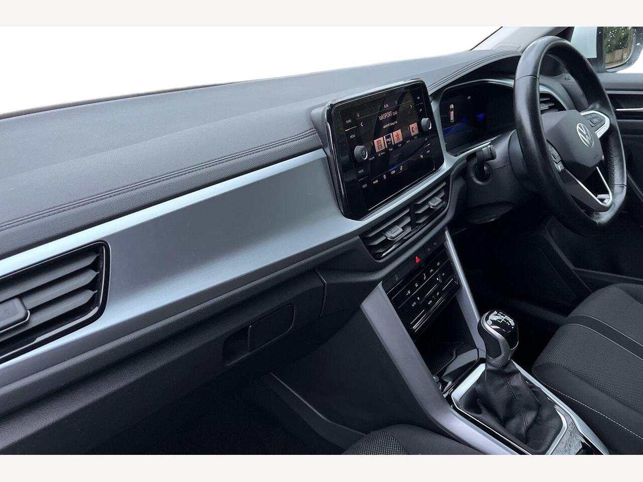 Used Volkswagen T-Roc 2022 for sale - 77231704: Photo 2