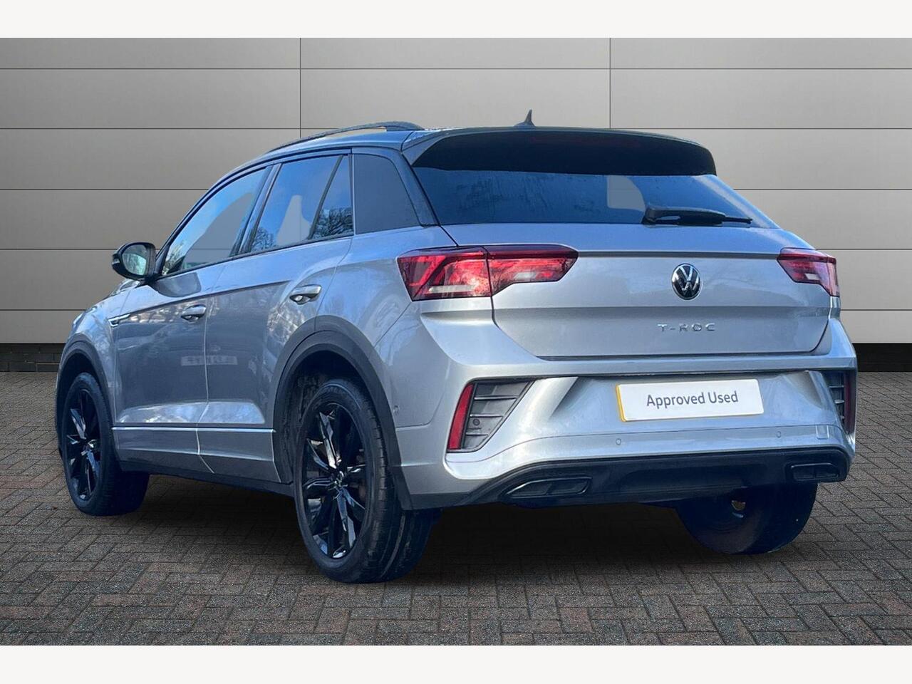 Used Volkswagen T-Roc 2023 for sale - 77660021: Photo 3