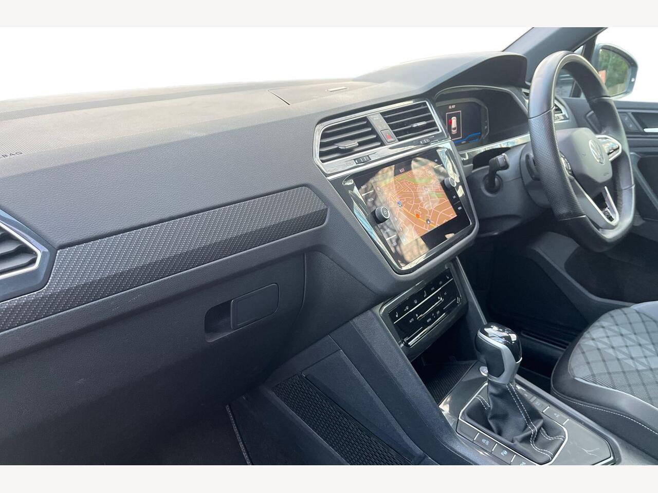 Used Volkswagen Tiguan 2023 for sale - 77268929: Photo 2