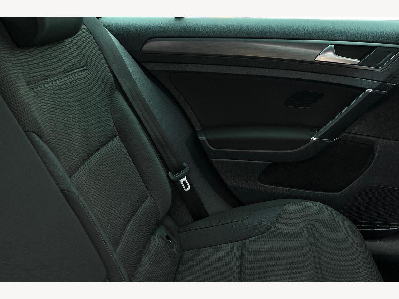 Used Volkswagen Golf 2019 for sale - 77614003: Photo 10