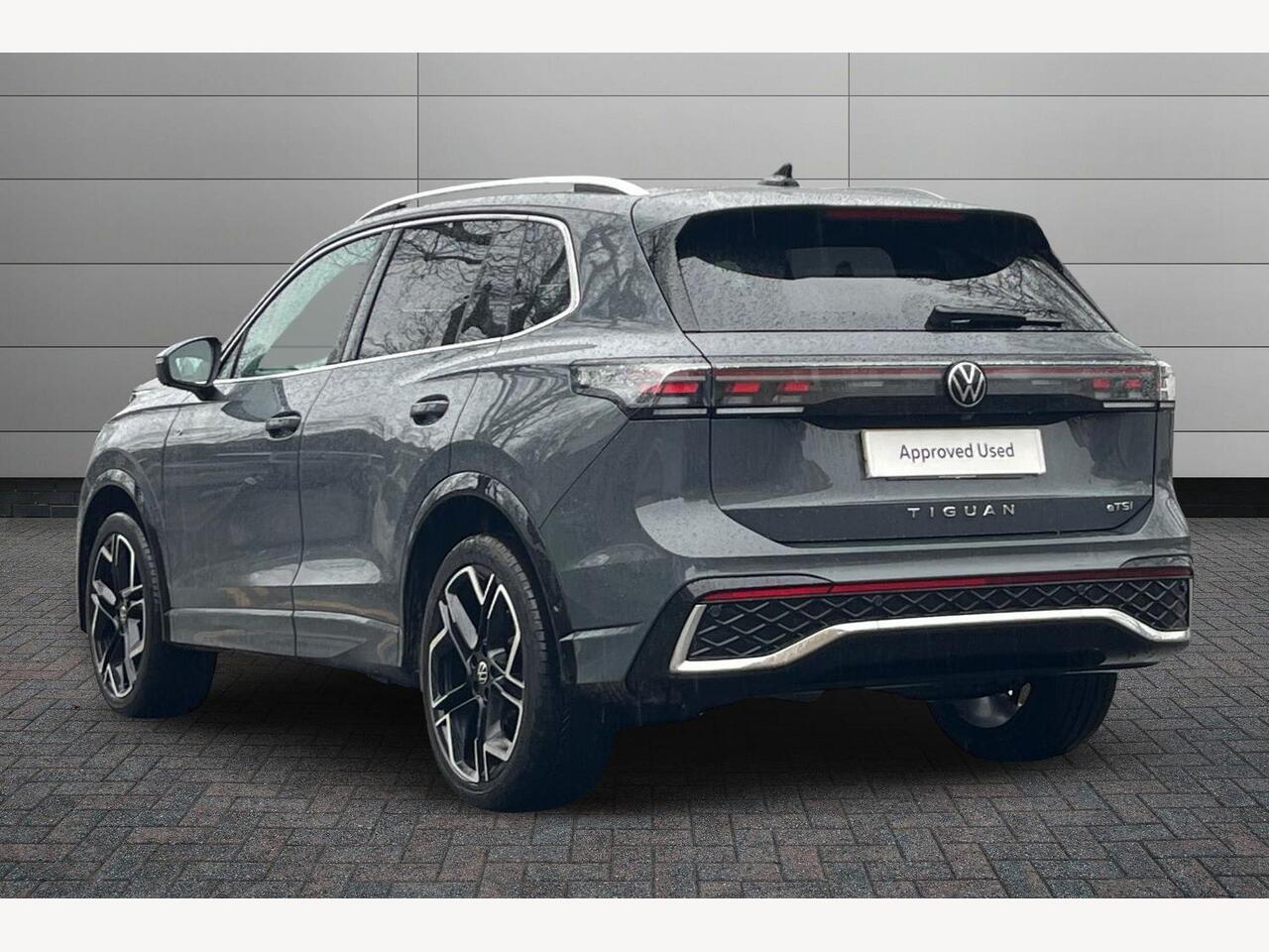 Used Volkswagen Tiguan 2024 for sale - 77231789: Photo 3