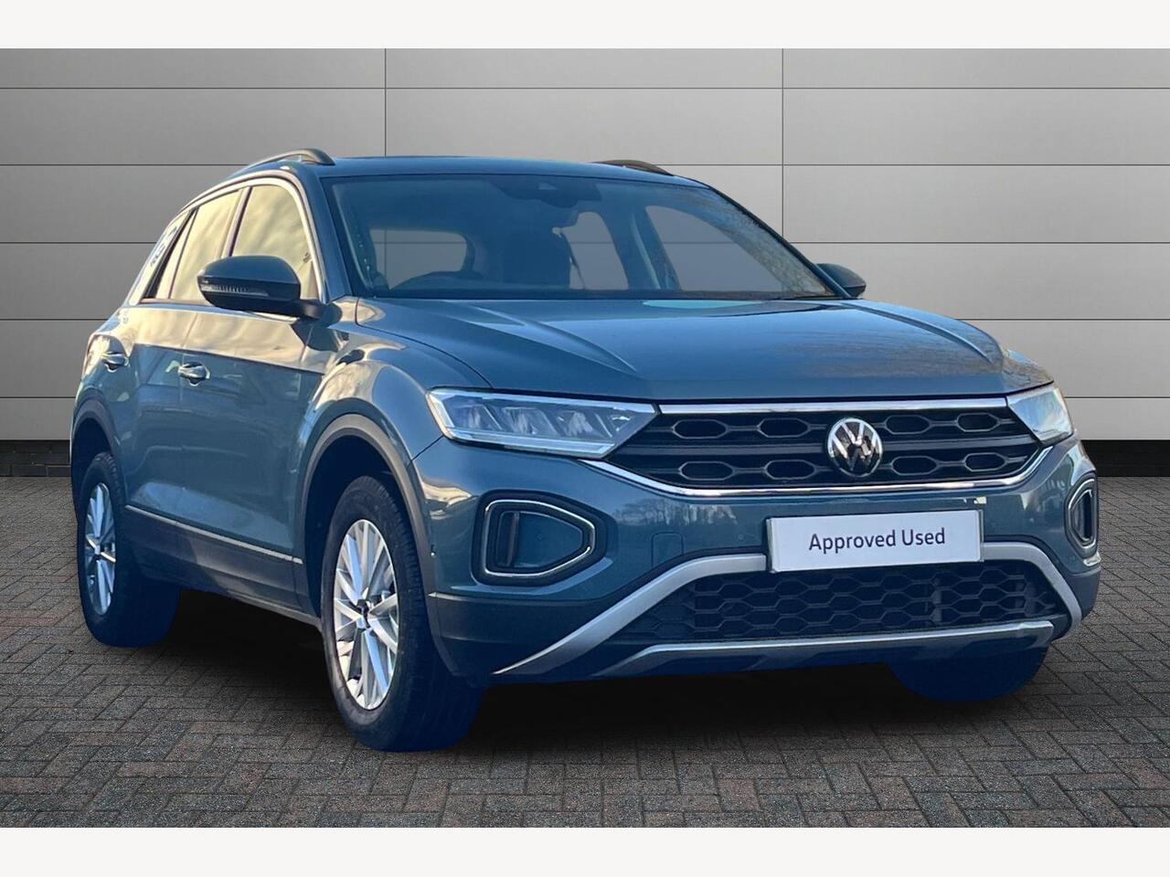 Used Volkswagen T-Roc 2022 for sale - 76772872: Photo 1