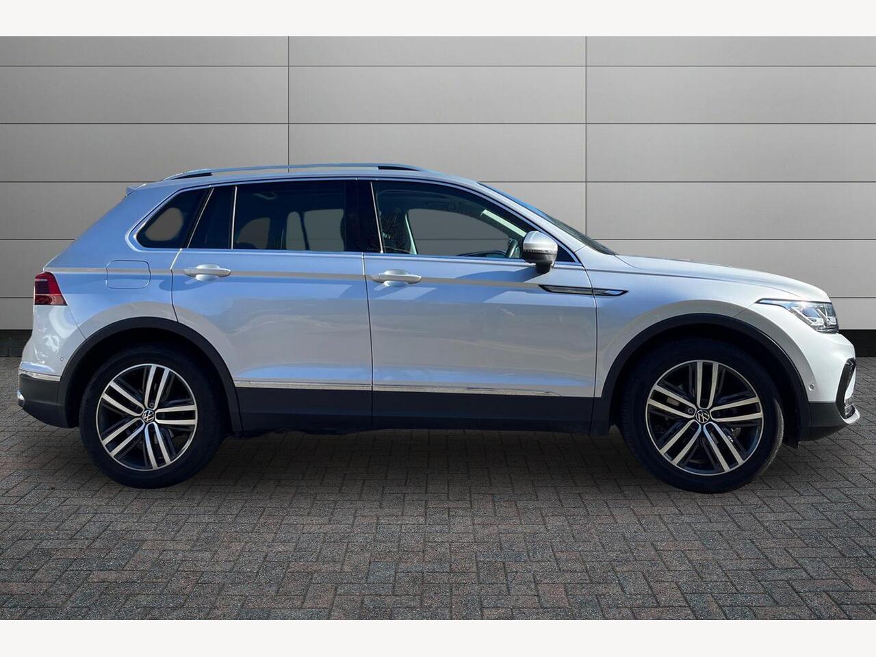 Used Volkswagen Tiguan 2023 for sale - 77941965: Photo 5