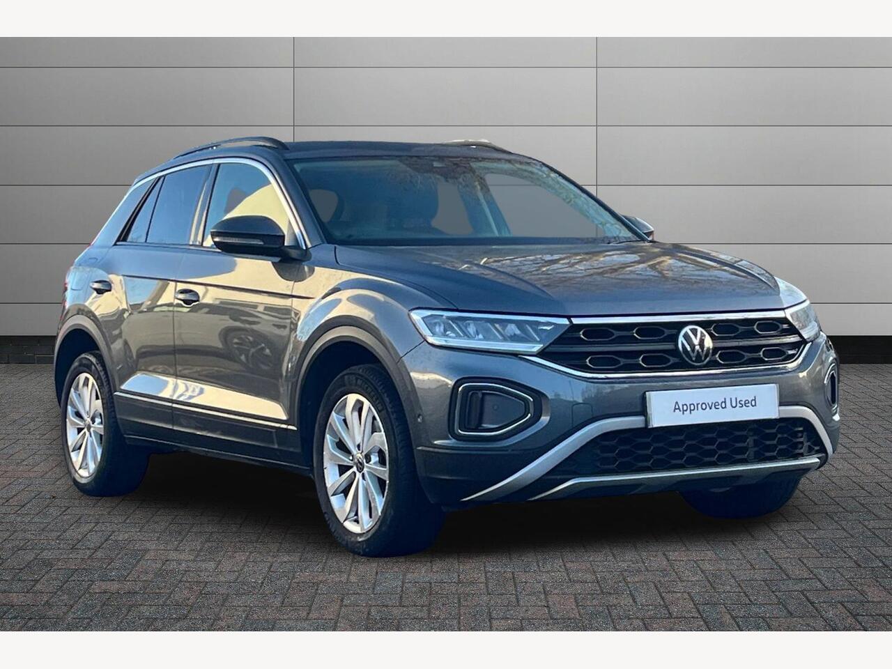 Used Volkswagen T-Roc 2022 for sale - 76772874: Photo 1