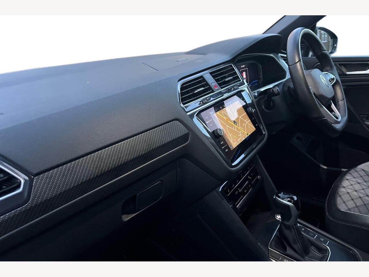 Used Volkswagen Tiguan Allspace 2023 for sale - 77075376: Photo 2