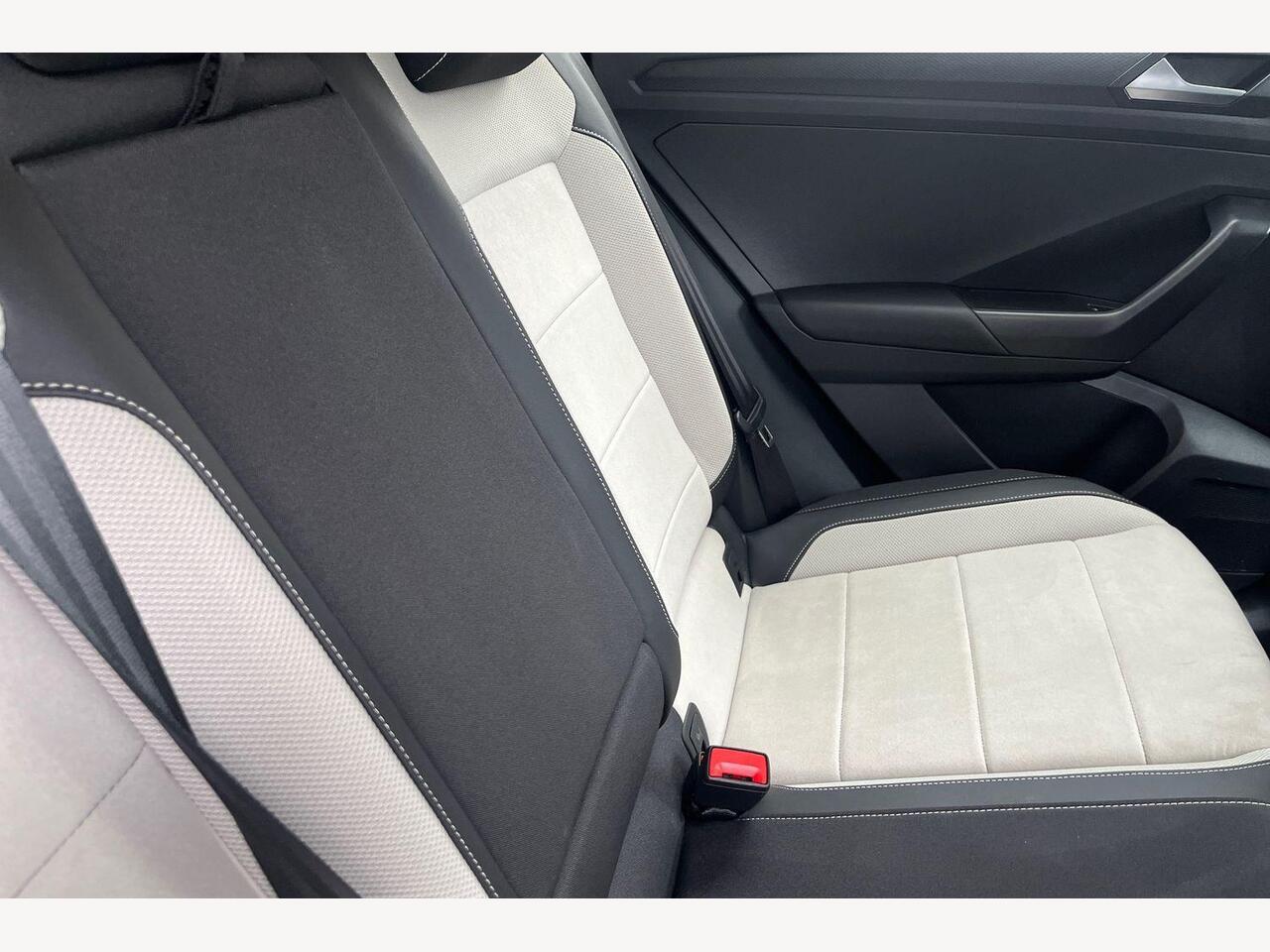 Used Volkswagen T-Roc 2023 for sale - 77698007: Photo 10