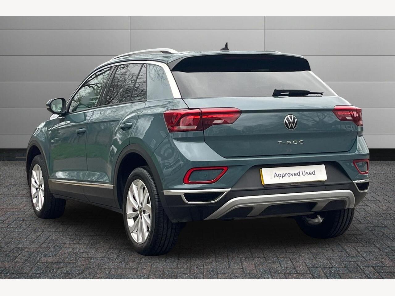 Used Volkswagen T-Roc 2023 for sale - 77698007: Photo 3