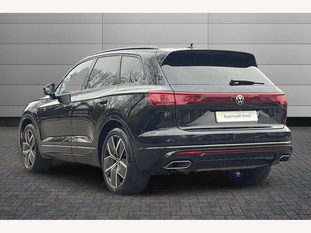 Used Volkswagen Touareg 2025 for sale - 77794953: Photo 3