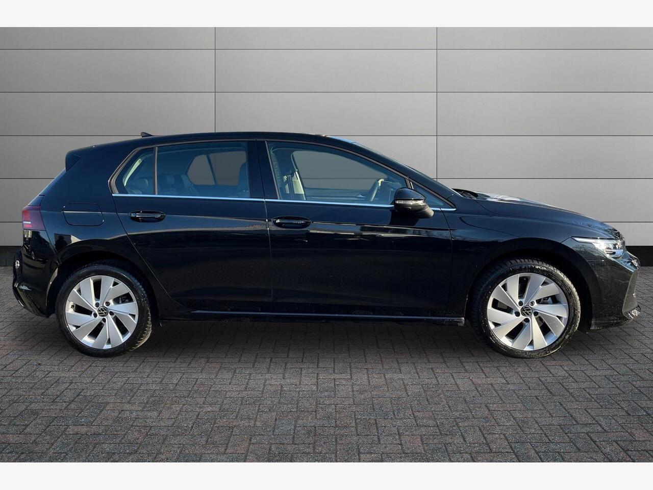 Used Volkswagen Golf 2025 for sale - 77972421: Photo 5