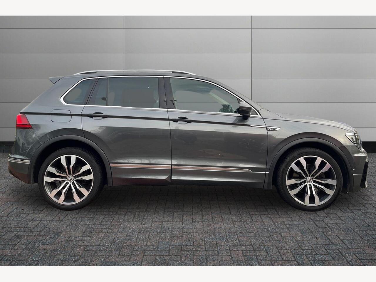 Used Volkswagen Tiguan 2020 for sale - 76772900: Photo 5