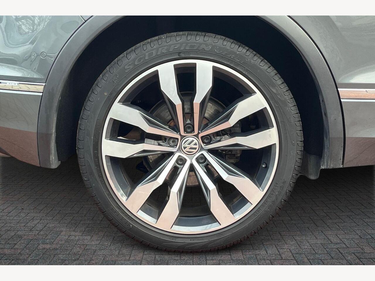 Used Volkswagen Tiguan 2020 for sale - 76772900: Photo 7