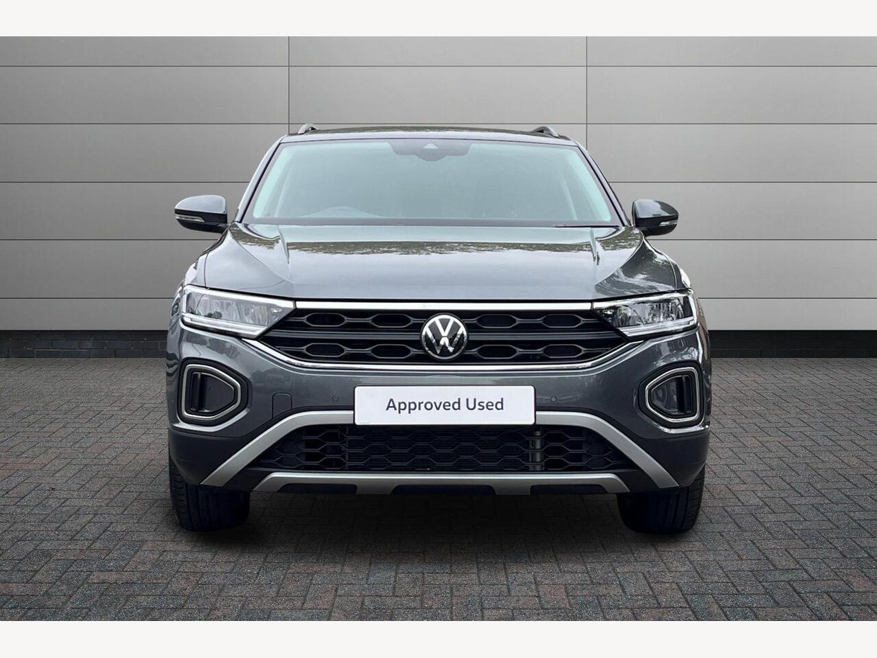 Used Volkswagen T-Roc 2025 for sale - 76679719: Photo 9