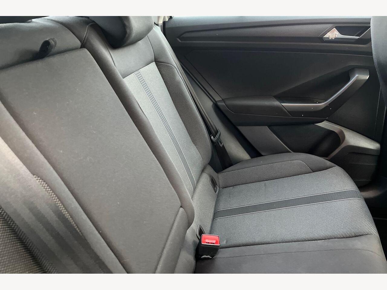 Used Volkswagen T-Roc 2022 for sale - 76674439: Photo 10