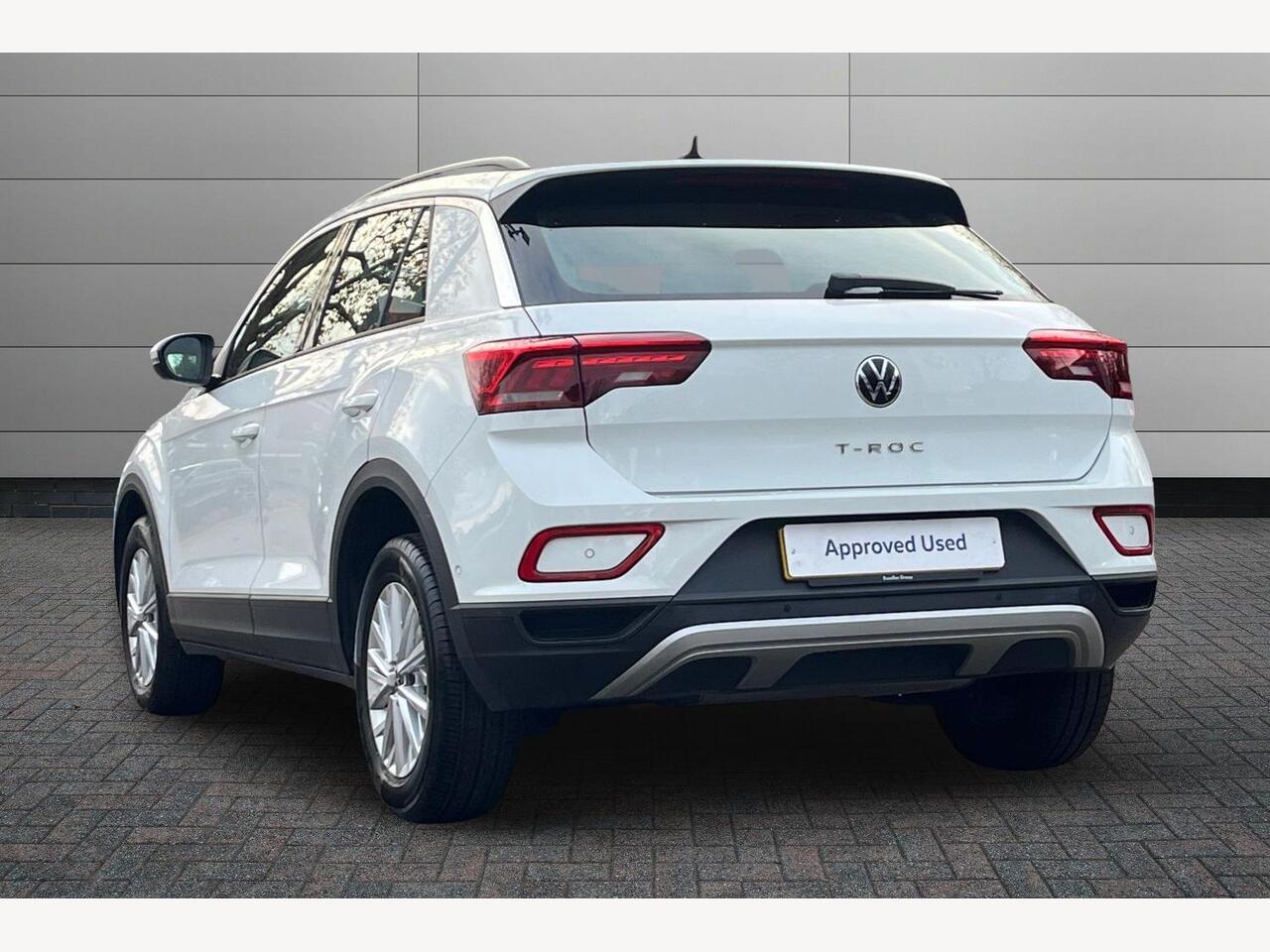 Used Volkswagen T-Roc 2022 for sale - 76674439: Photo 3