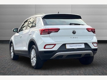 Used Volkswagen T-Roc 2022 for sale - 76674439: Photo