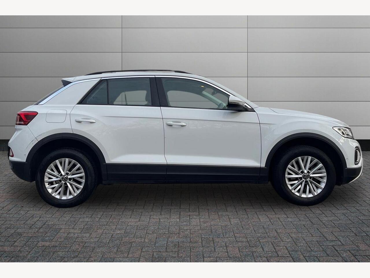 Used Volkswagen T-Roc 2022 for sale - 76674439: Photo 5