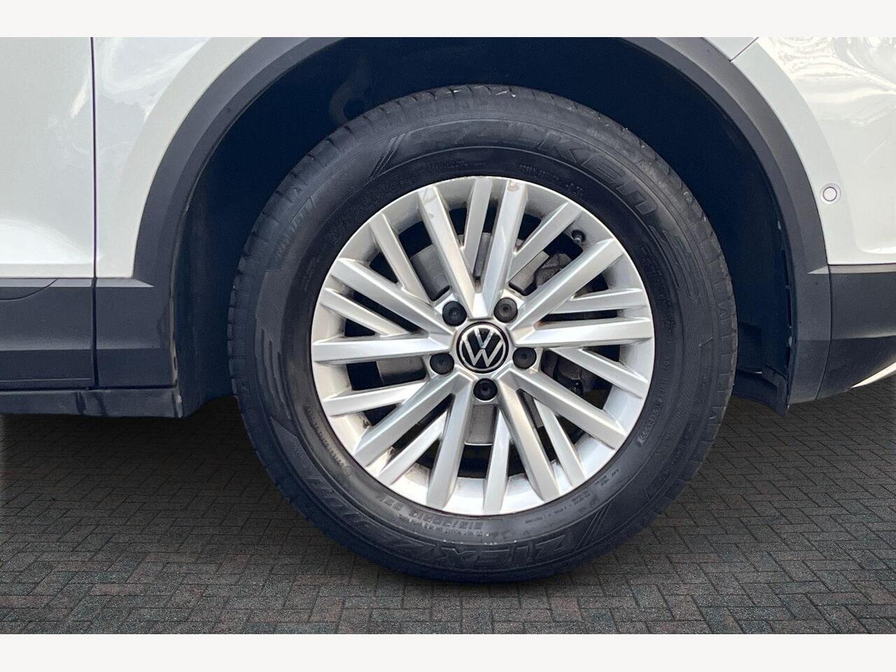 Used Volkswagen T-Roc 2022 for sale - 76674439: Photo 7