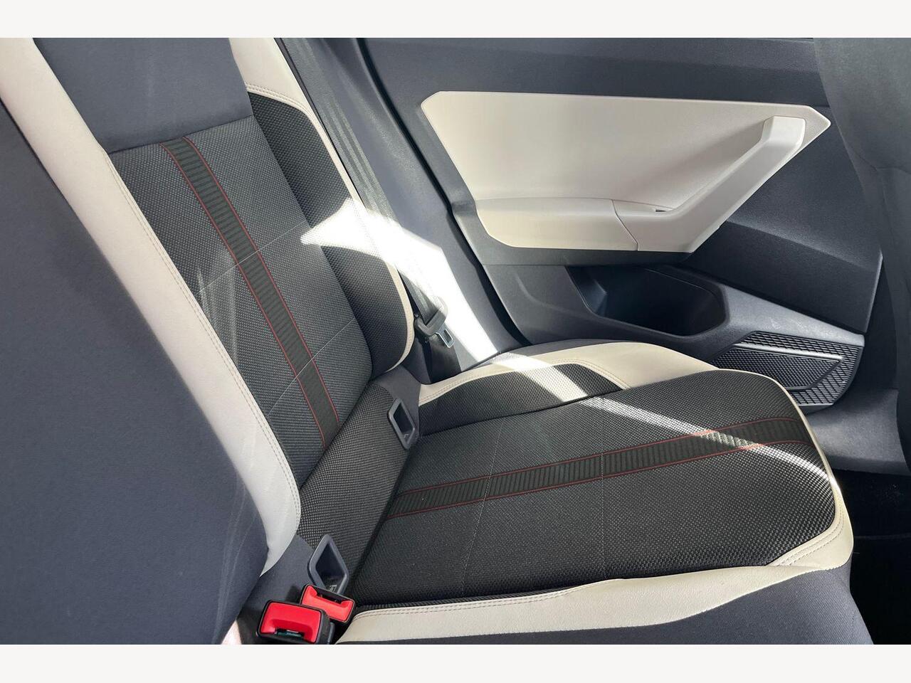 Used Volkswagen Polo 2018 for sale - 77388645: Photo 10