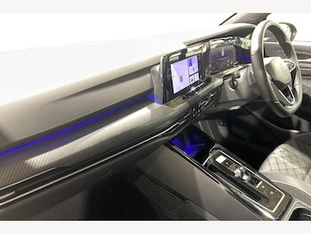 Used Volkswagen Golf 2024 for sale - 77268917: Photo