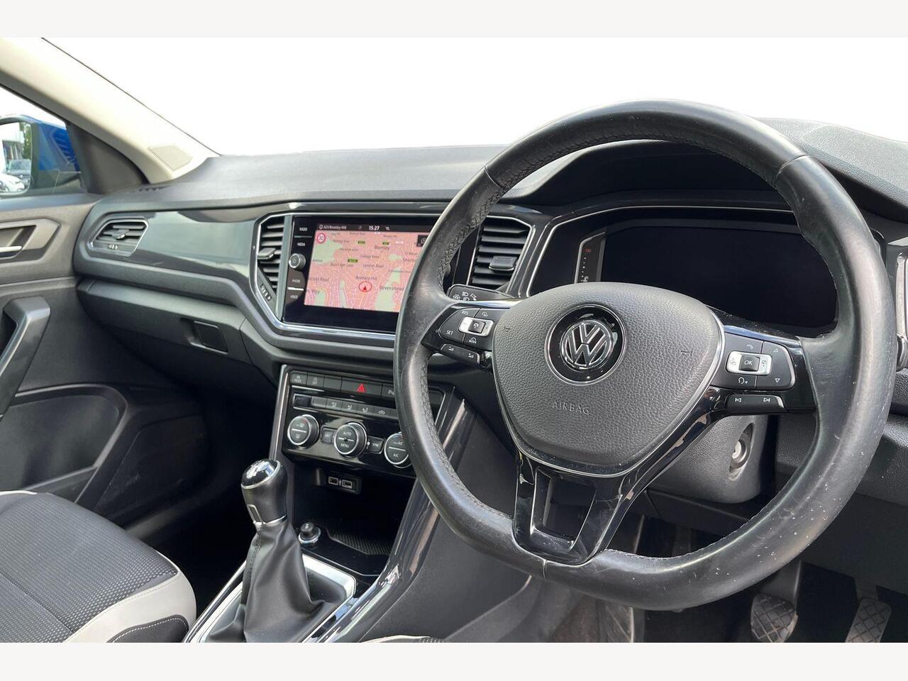 Used Volkswagen T-Roc 2018 for sale - 76673670: Photo 8
