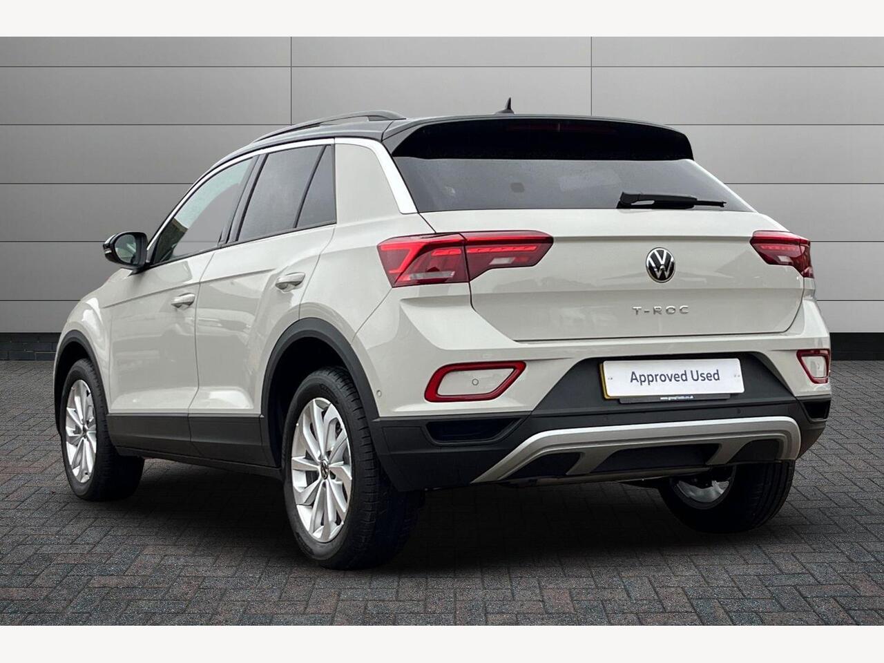 Used Volkswagen T-Roc 2025 for sale - 76678552: Photo 3