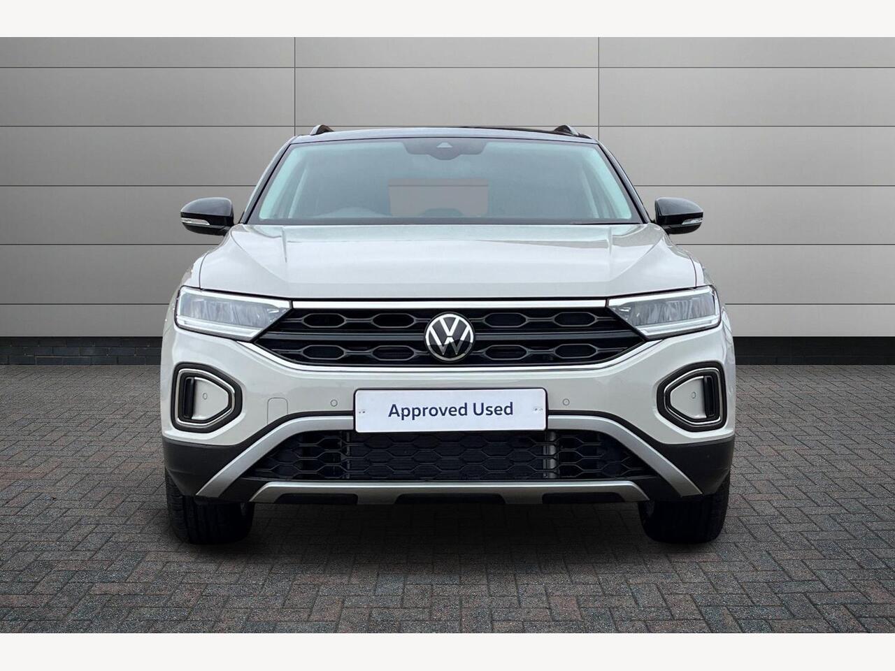 Used Volkswagen T-Roc 2025 for sale - 76678552: Photo 9