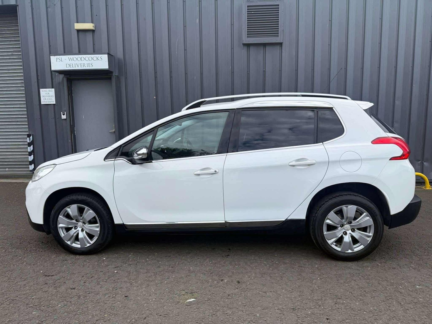 Used Peugeot 2008 2013 for sale - 76218704: Photo 4