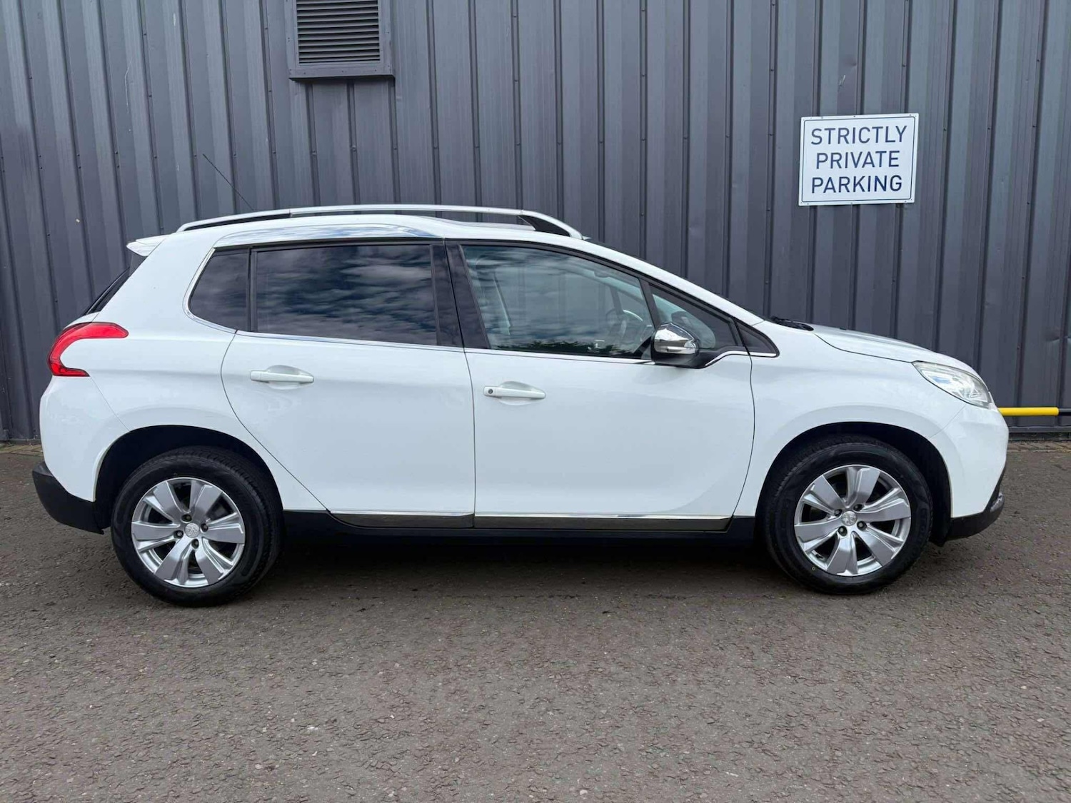 Used Peugeot 2008 2013 for sale - 76218704: Photo 5