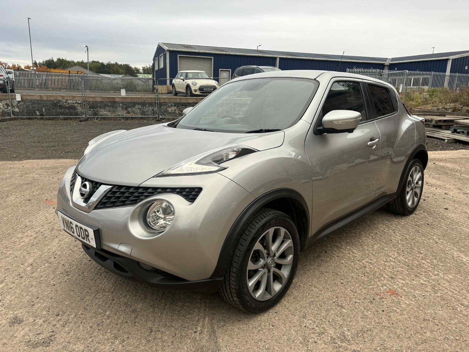 Used Nissan Juke 2016 for sale - 76177016: Photo 2