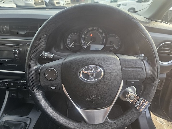 Used Toyota Auris 2013 for sale - 76206669: Photo 28