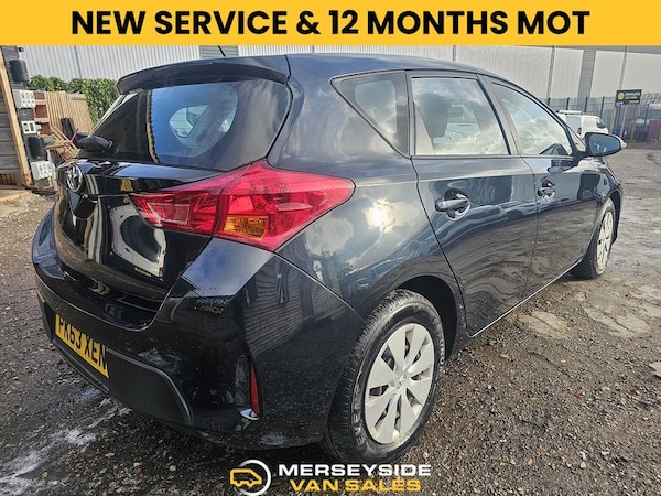 Used Toyota Auris 2013 for sale - 76206669: Photo 2