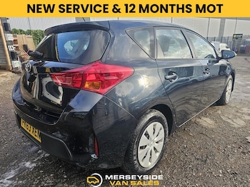 Used Toyota Auris 2013 for sale - 76206669: Photo 2