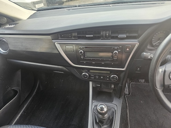 Used Toyota Auris 2013 for sale - 76206669: Photo 30