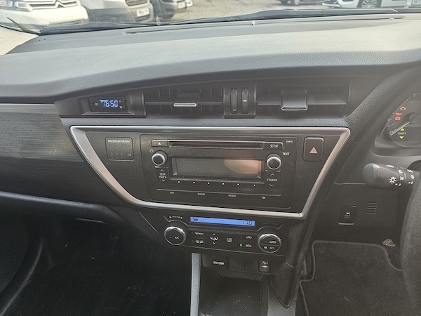 Used Toyota Auris 2013 for sale - 76206669: Photo 31