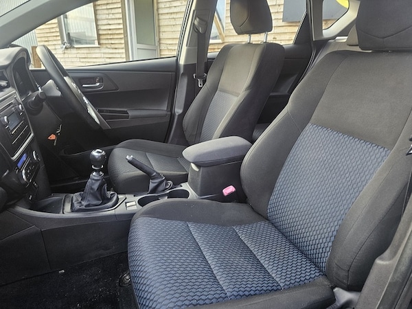 Used Toyota Auris 2013 for sale - 76206669: Photo 46