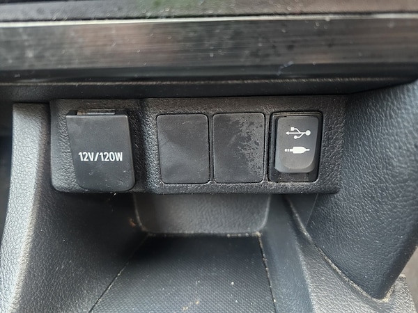 Used Toyota Auris 2013 for sale - 76206669: Photo 54