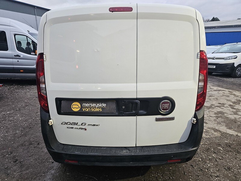 Used Fiat Doblo 2017 for sale - 76628582: Photo 12